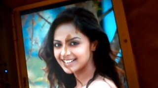 இரண்டு கைகளால் அழகான ரஷியன் குழந்தை தமிழ் பெரிய செக்ஸ் Masturbating.